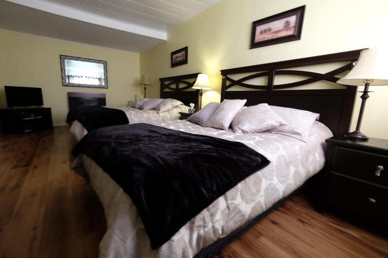 Motel Canadien Труа-Ривьер Экстерьер фото