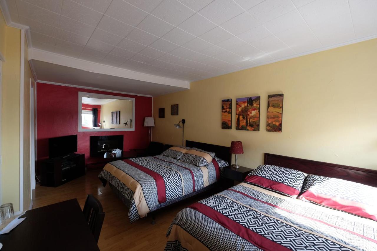Motel Canadien Труа-Ривьер Экстерьер фото